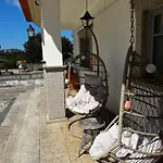 Vagos Guest House