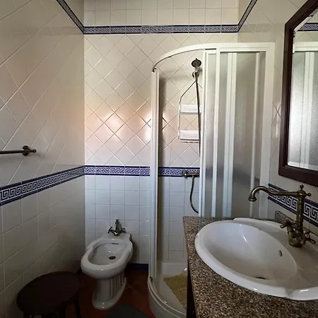 Vagos Guest House 바고스